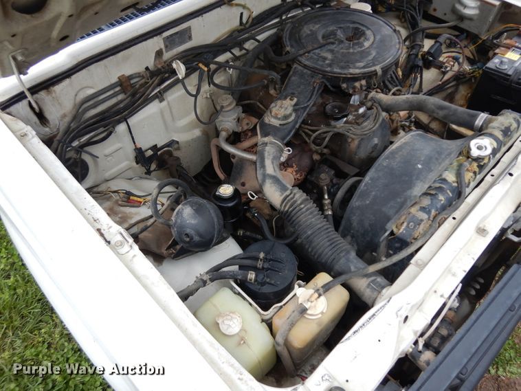 image for item GY9057 1989 Dodge Ram 50  pickup truck