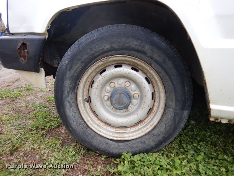 image for item GY9057 1989 Dodge Ram 50  pickup truck