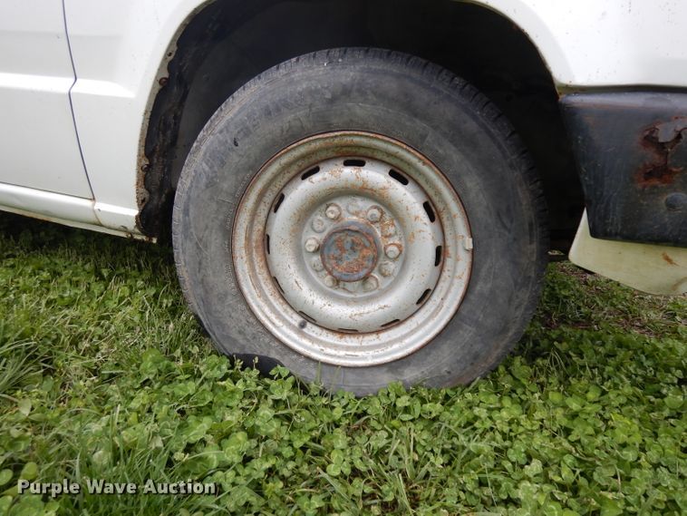 image for item GY9057 1989 Dodge Ram 50  pickup truck