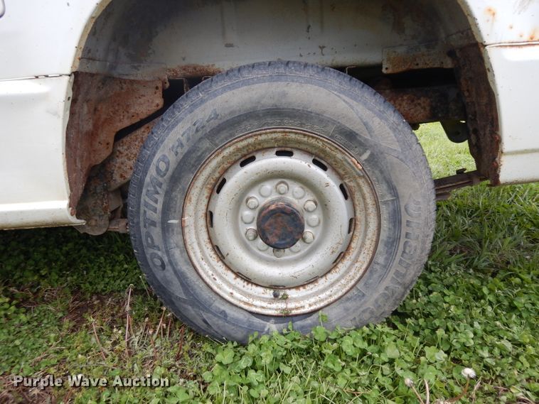 image for item GY9057 1989 Dodge Ram 50  pickup truck