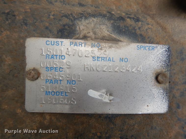 image for item GY9067 2006 GMC C7500 truck cab and chassis