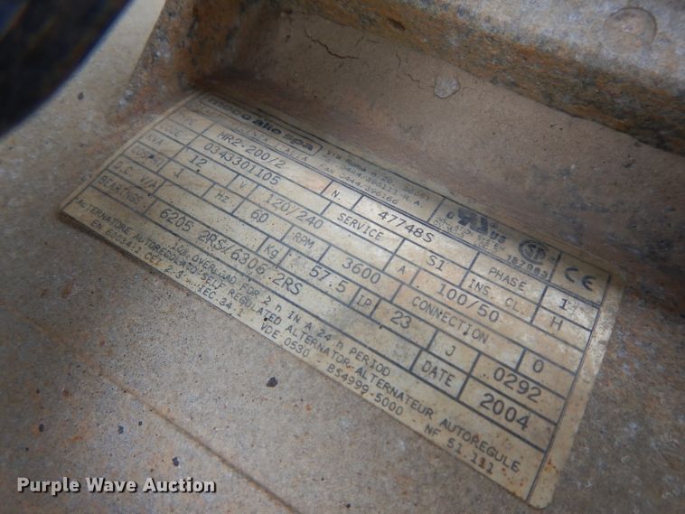 image for item GY9067 2006 GMC C7500 truck cab and chassis