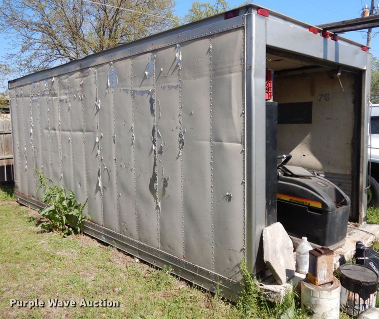 image for item GY9090 21'L x 8'W box bed