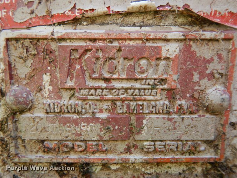 image for item GY9090 21'L x 8'W box bed