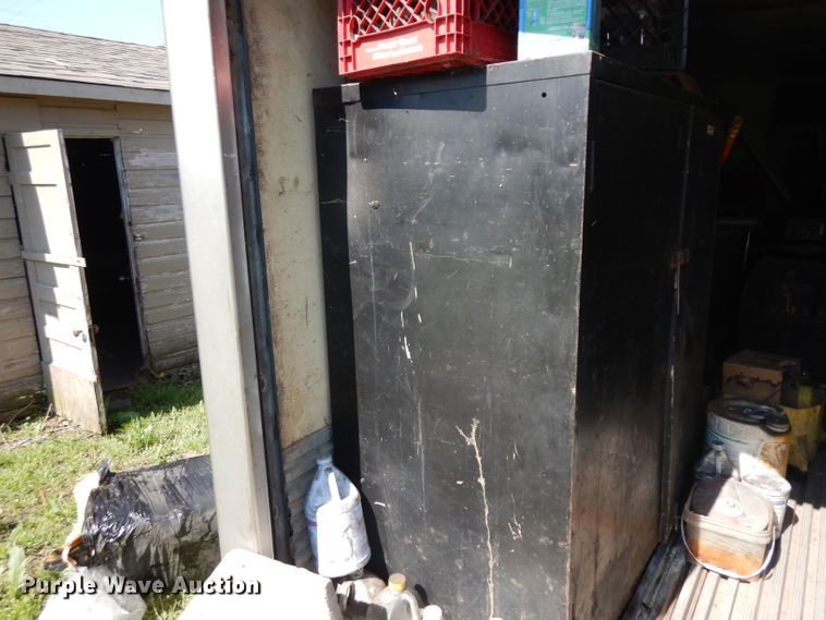 image for item GY9090 21'L x 8'W box bed