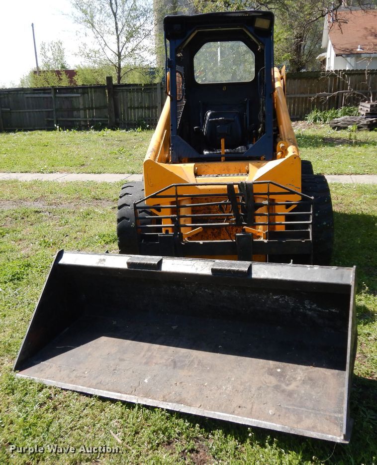 image for item GY9095 1997 Mustang 2070  skid steer loader