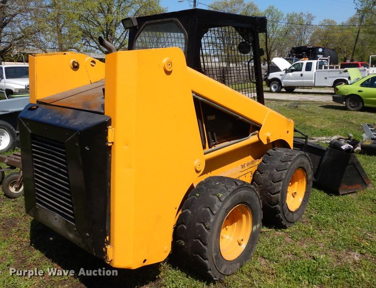 image for item GY9095 1997 Mustang 2070  skid steer loader