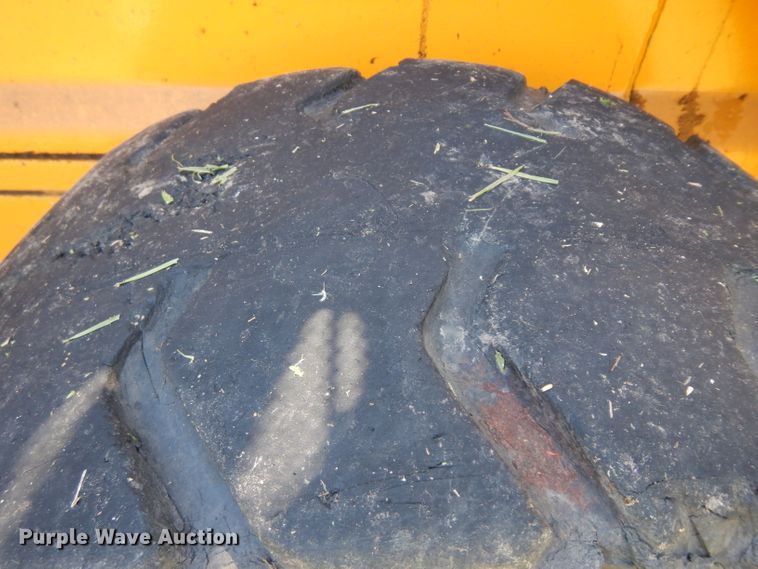 image for item GY9095 1997 Mustang 2070  skid steer loader