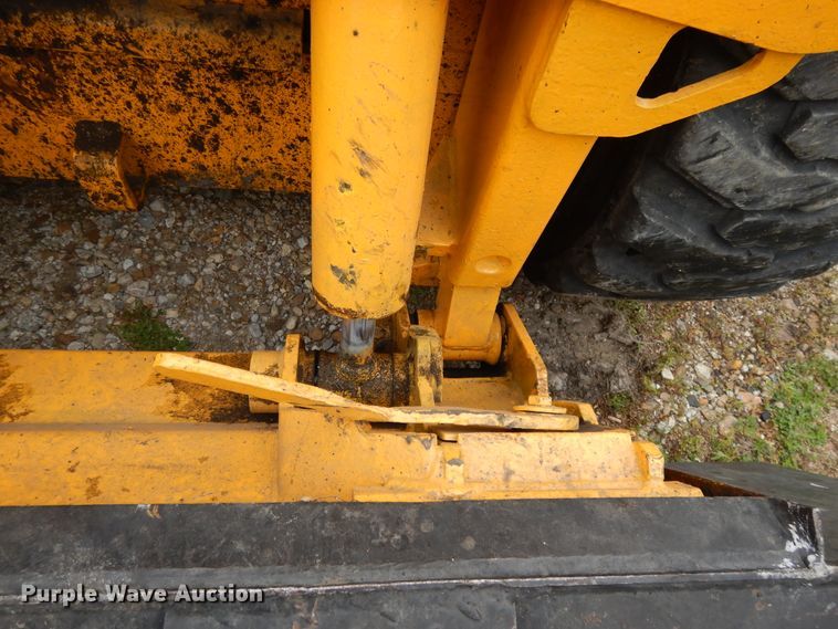 image for item GY9095 1997 Mustang 2070  skid steer loader