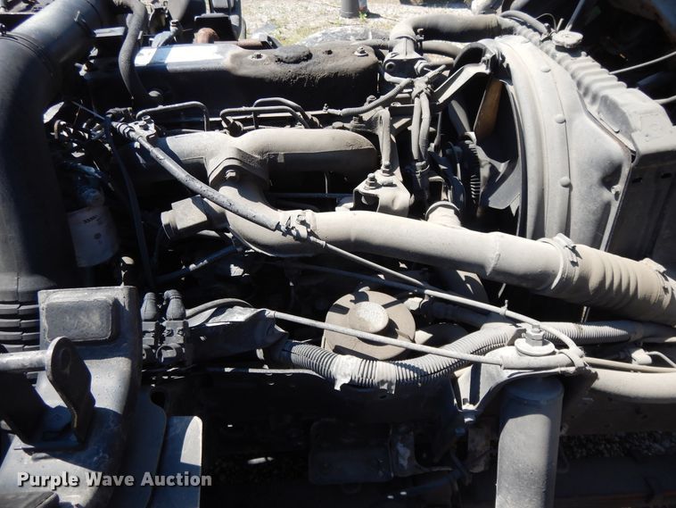 image for item GY9096 1995 Isuzu NPR street sweeper truck