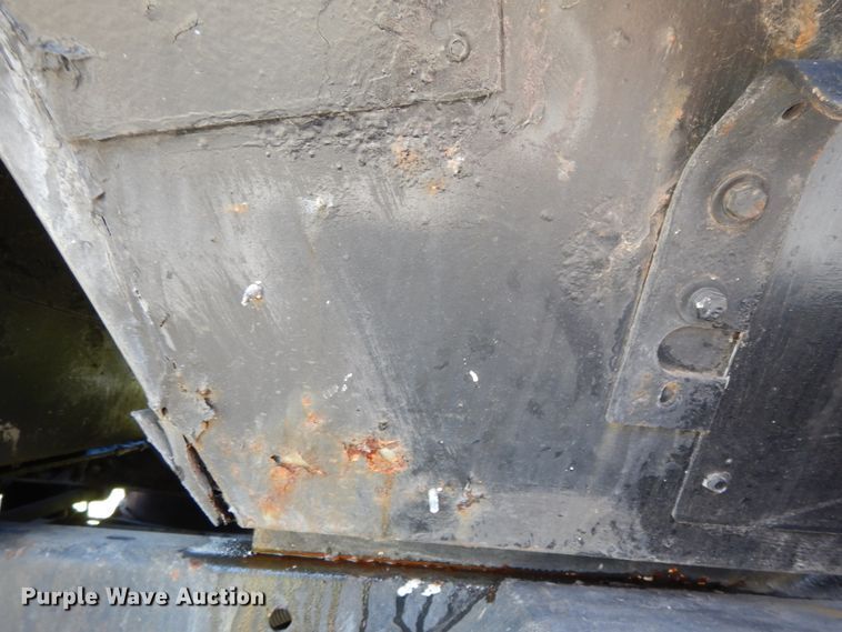 image for item GY9096 1995 Isuzu NPR street sweeper truck