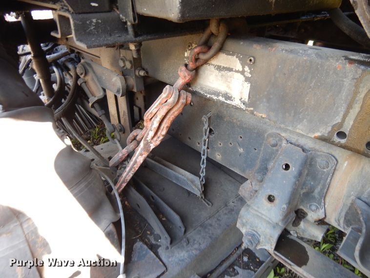 image for item GY9096 1995 Isuzu NPR street sweeper truck