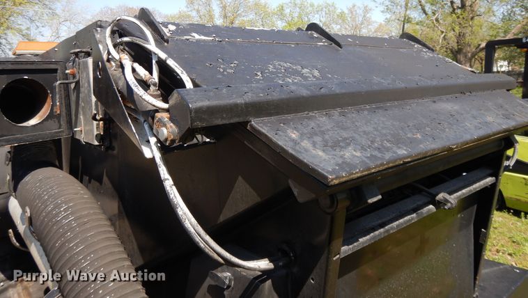 image for item GY9096 1995 Isuzu NPR street sweeper truck