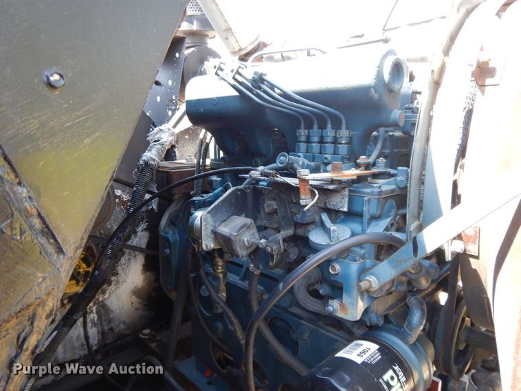 image for item GY9096 1995 Isuzu NPR street sweeper truck