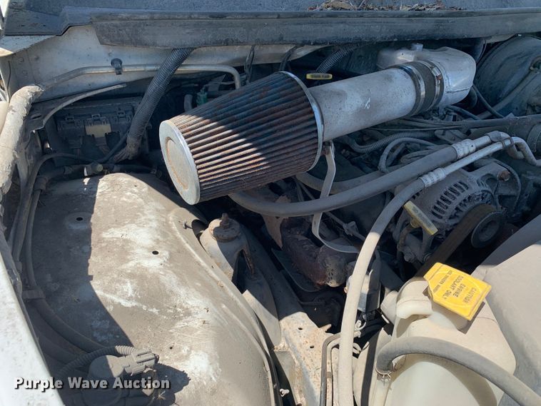 image for item GY9104 1998 Dodge Ram 1500  pickup truck