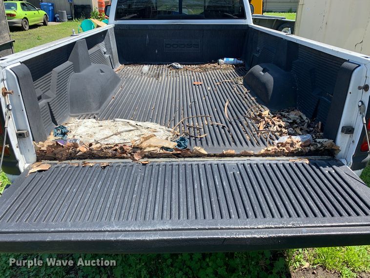 image for item GY9104 1998 Dodge Ram 1500  pickup truck