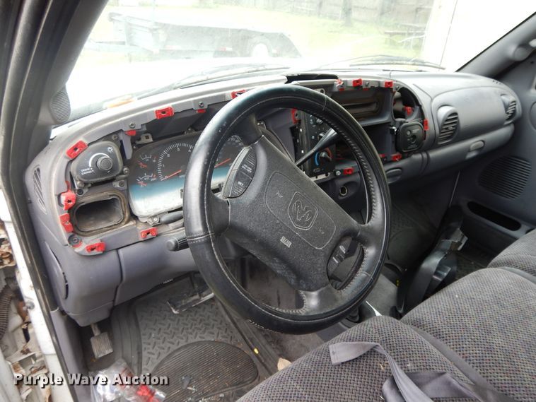 image for item GY9104 1998 Dodge Ram 1500  pickup truck