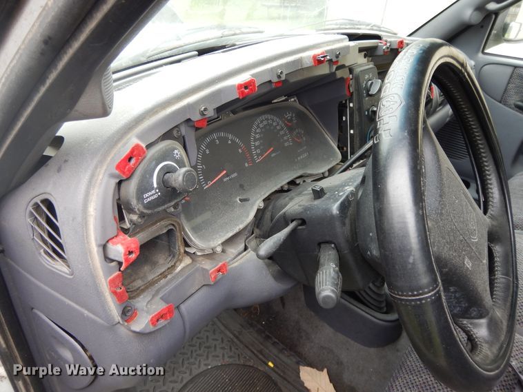 image for item GY9104 1998 Dodge Ram 1500  pickup truck