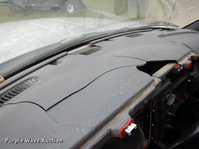 image for item GY9104 1998 Dodge Ram 1500  pickup truck