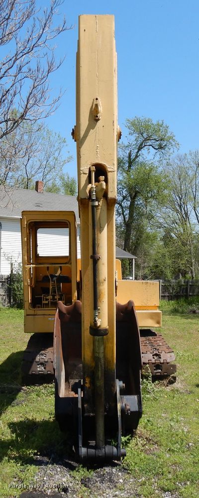 image for item GY9106 John Deere 690 excavator