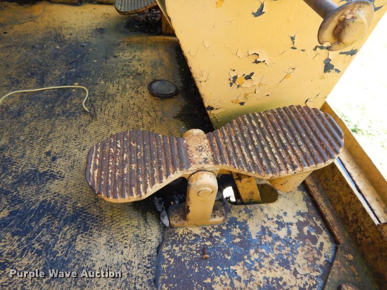 image for item GY9106 John Deere 690 excavator