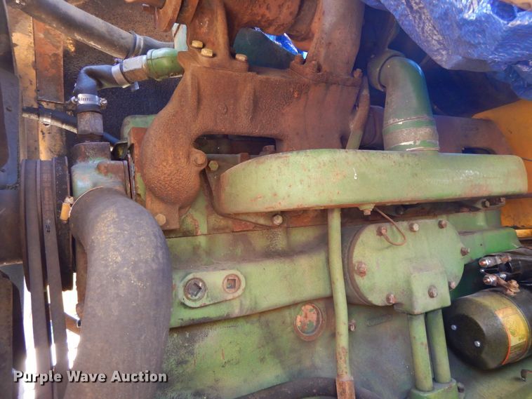 image for item GY9106 John Deere 690 excavator