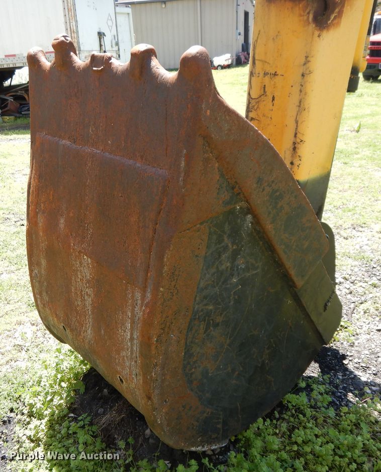 image for item GY9106 John Deere 690 excavator