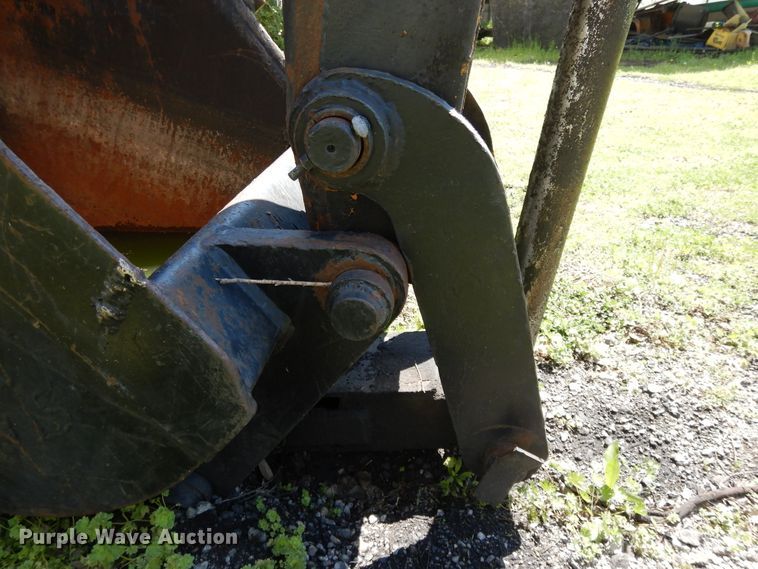 image for item GY9106 John Deere 690 excavator