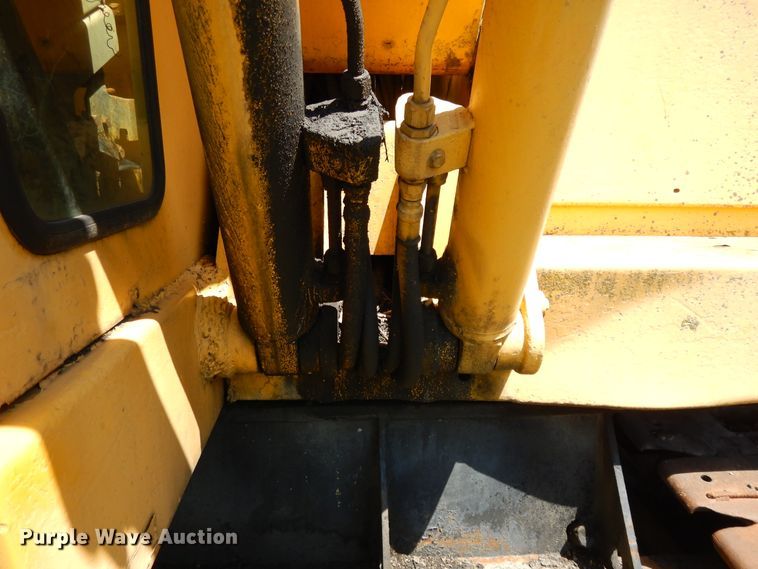 image for item GY9106 John Deere 690 excavator