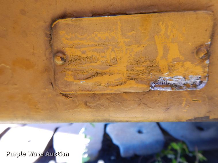 image for item GY9106 John Deere 690 excavator