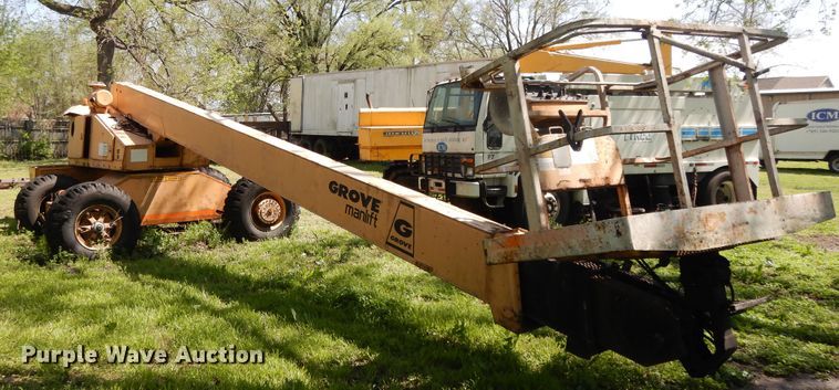 image for item GY9108 Grove MZ90  boom lift