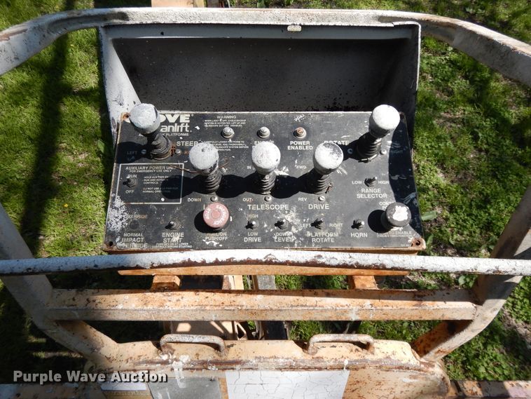 image for item GY9108 Grove MZ90  boom lift