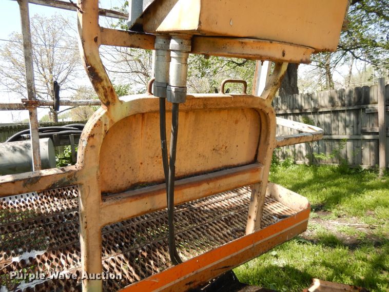 image for item GY9108 Grove MZ90  boom lift