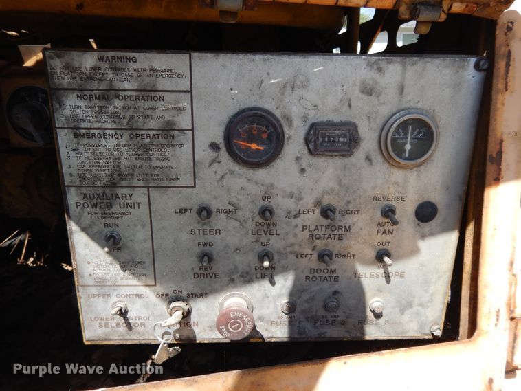 image for item GY9108 Grove MZ90  boom lift