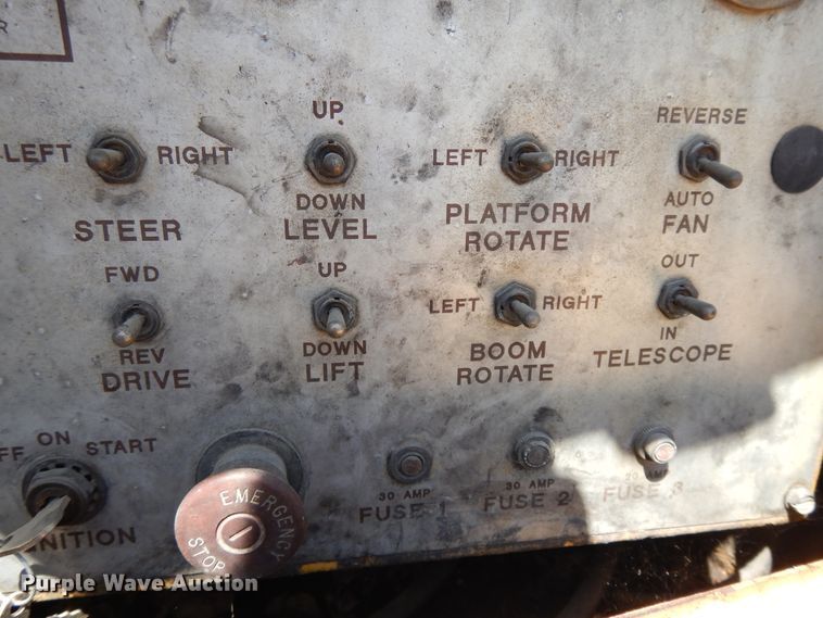 image for item GY9108 Grove MZ90  boom lift