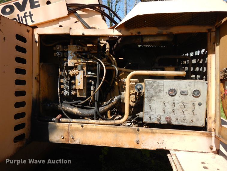 image for item GY9108 Grove MZ90  boom lift