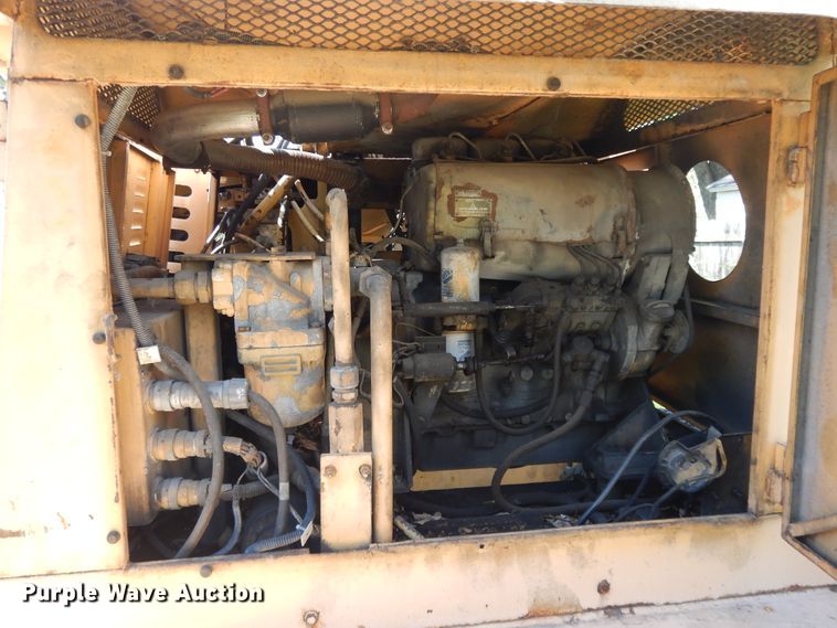 image for item GY9108 Grove MZ90  boom lift