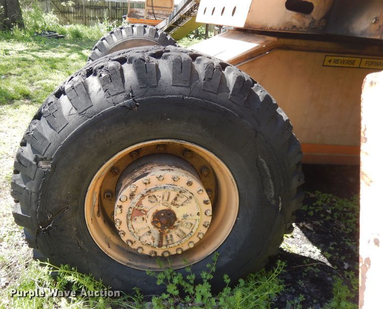 image for item GY9108 Grove MZ90  boom lift