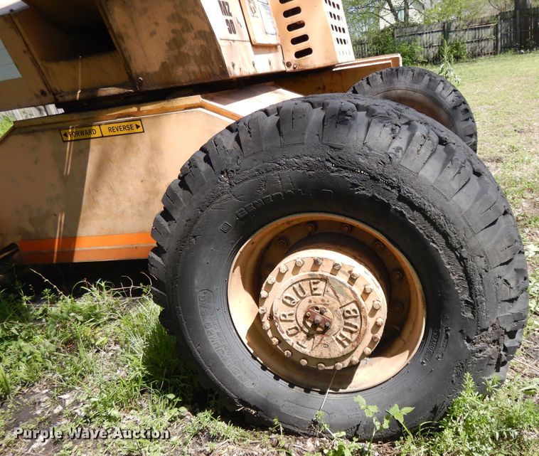 image for item GY9108 Grove MZ90  boom lift