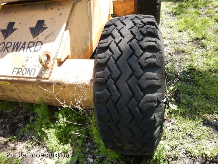 image for item GY9108 Grove MZ90  boom lift