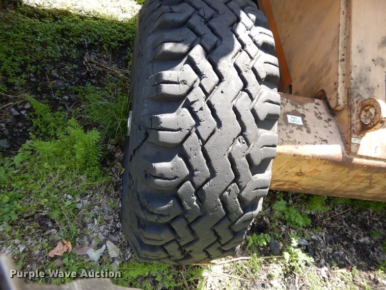 image for item GY9108 Grove MZ90  boom lift