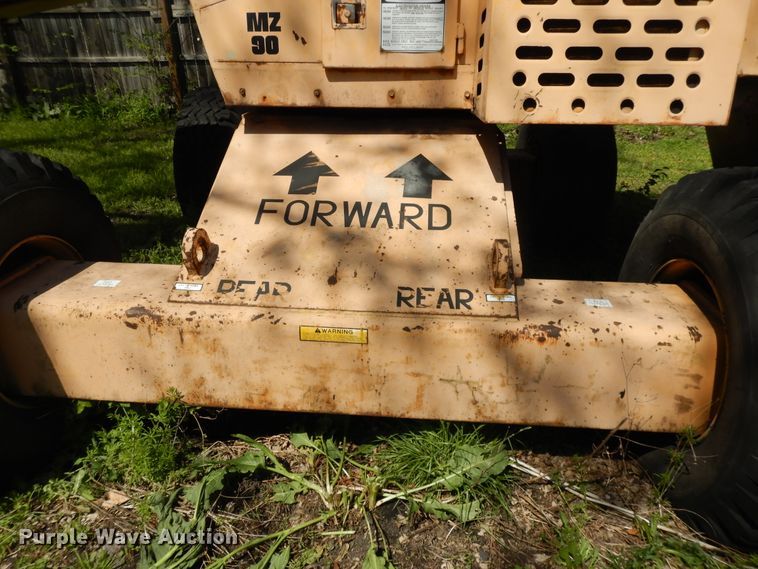 image for item GY9108 Grove MZ90  boom lift