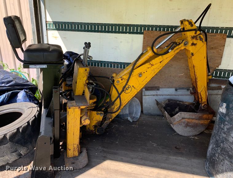image for item GY9115 Skid steer excavator attachment