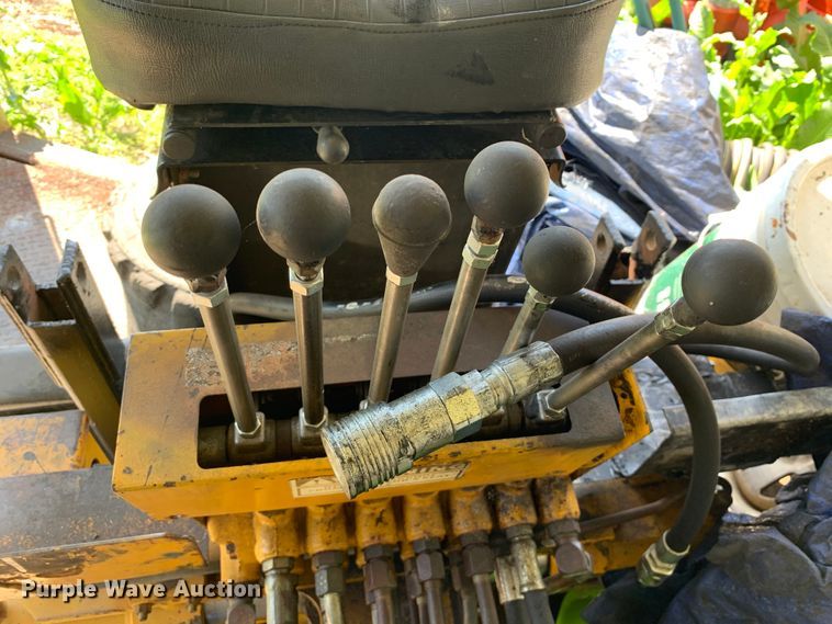 image for item GY9115 Skid steer excavator attachment