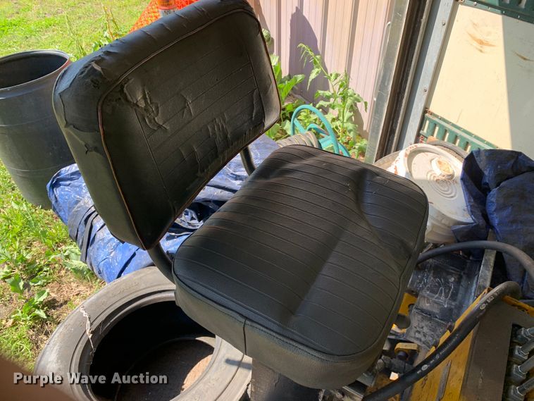 image for item GY9115 Skid steer excavator attachment