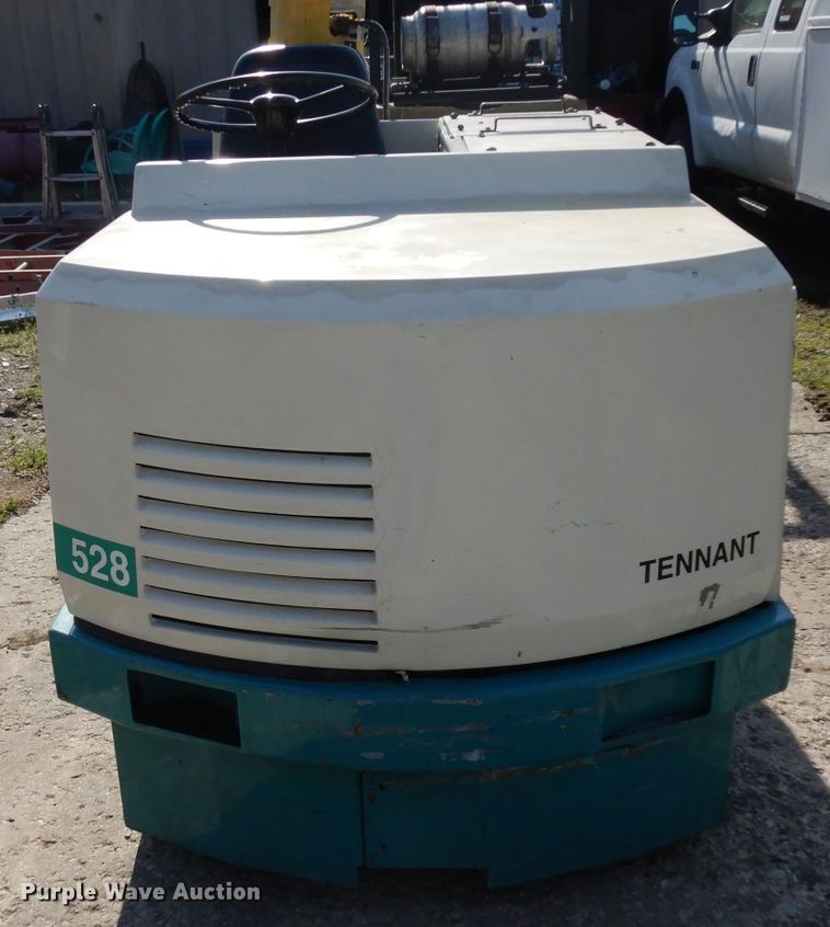 image for item GY9117 Tennant 528 sweeper