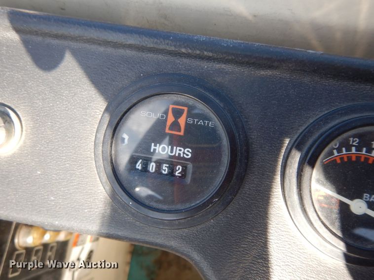 image for item GY9117 Tennant 528 sweeper