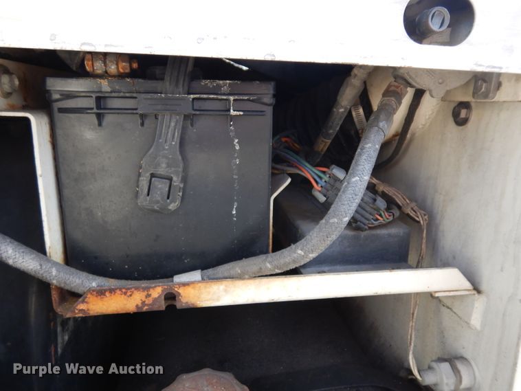 image for item GY9117 Tennant 528 sweeper