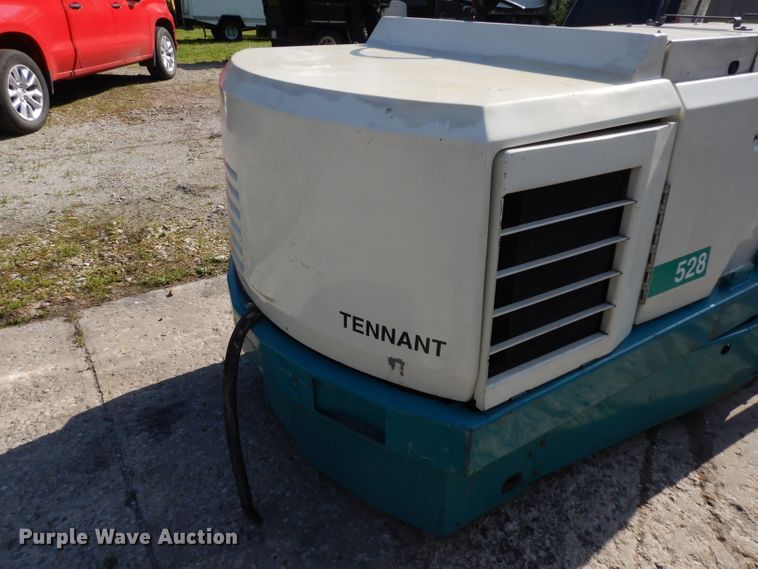 image for item GY9117 Tennant 528 sweeper