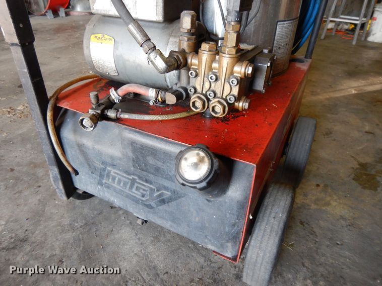 image for item GY9118 Hotsy hot pressure washer